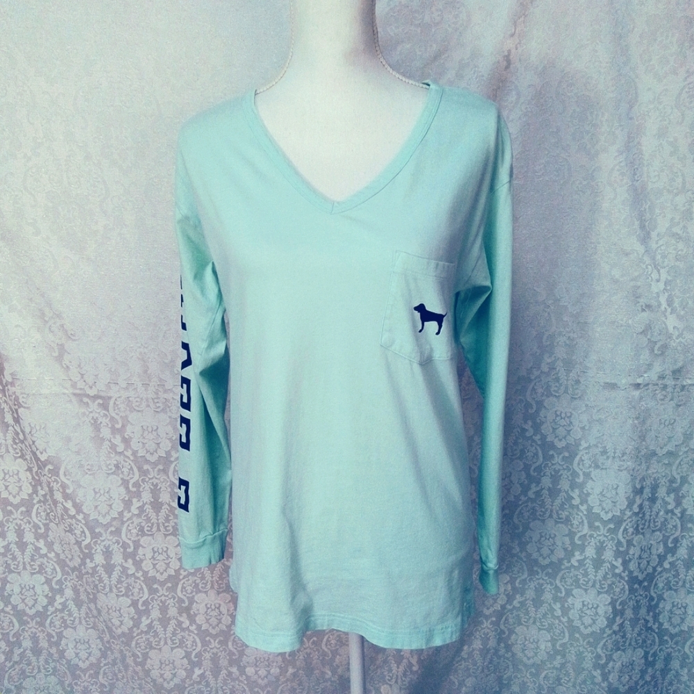 Pink (brand) light green long sleeved Vneck tee logo on pocket XS